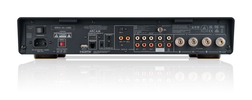Arcam Radia A25+ - zadní panel