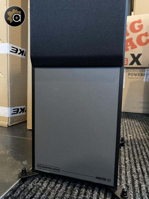 Monitor Audio Monitor 300  - předváděcí pár ze studia