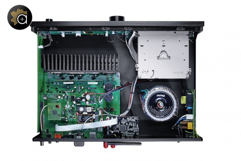 MAGNAT MC-400 - stereo receiver s CD přehrávačem a streamerem