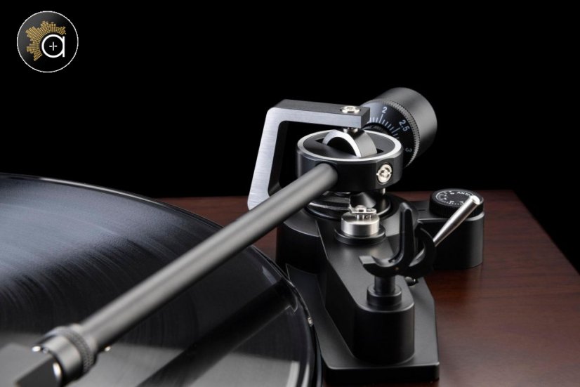 Dual CS 618Q + Orotofon 2M Black