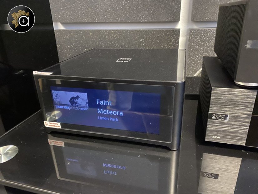 NAD M10 v2 demo kus ze studia