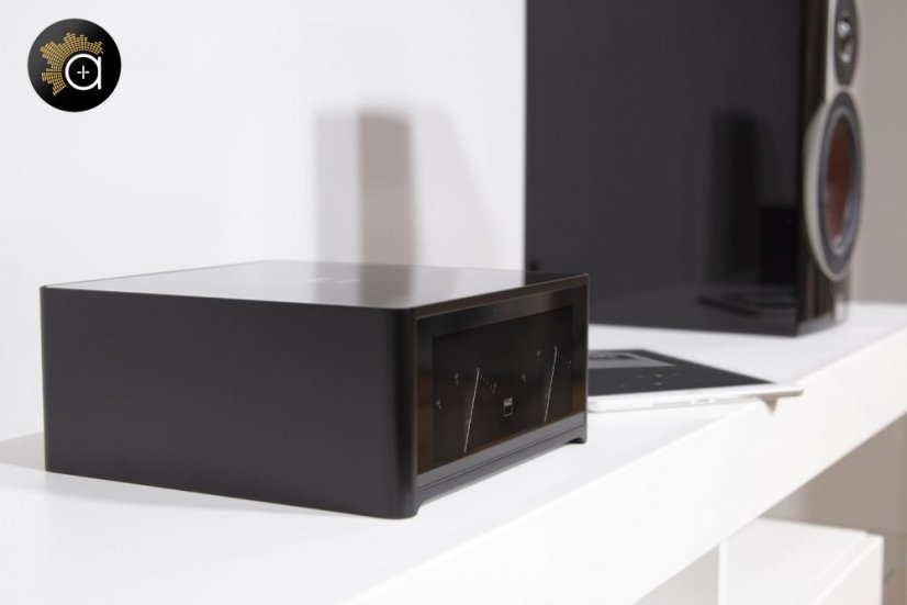 NAD M10 v2 demo kus ze studia