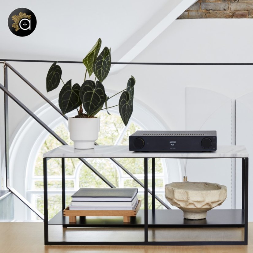 ARCAM A25 - integrovaný zesilovač, 2 x 100 W, DAC, třída G