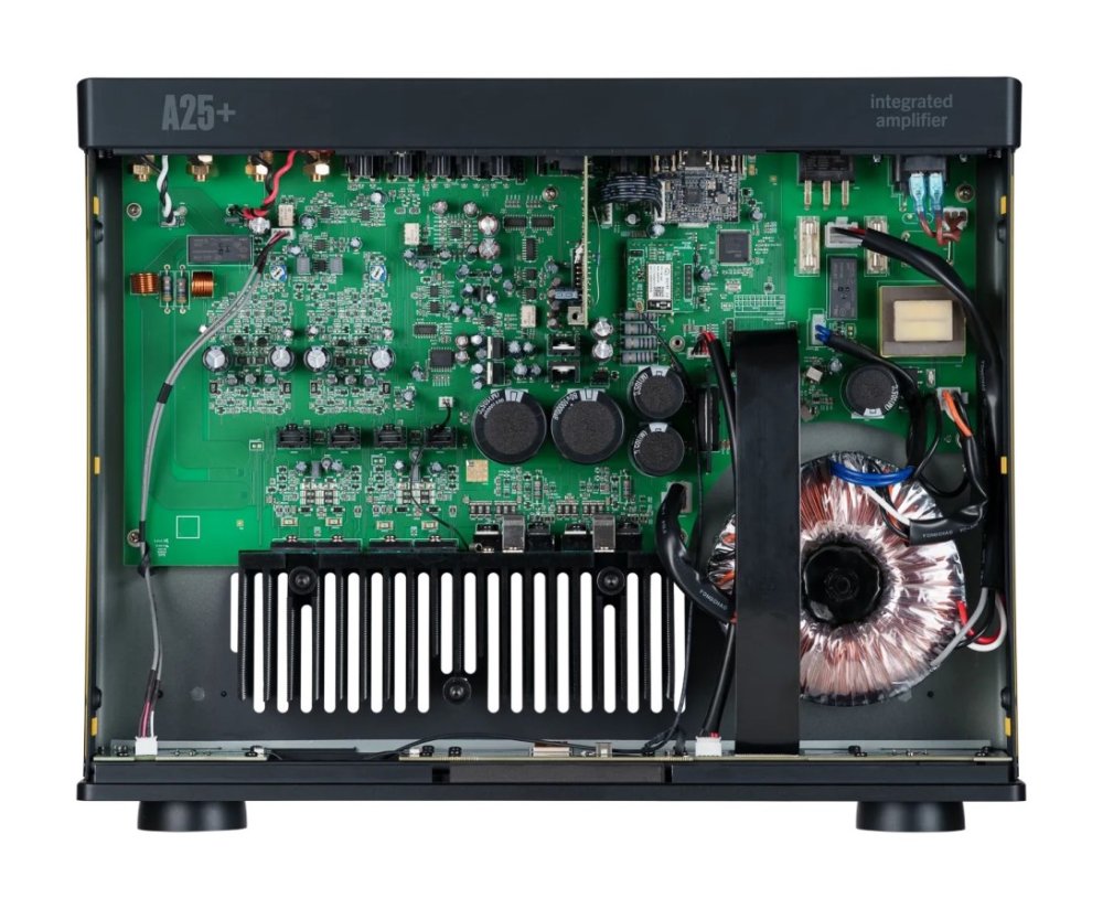 Arcam Radia A25+ deska