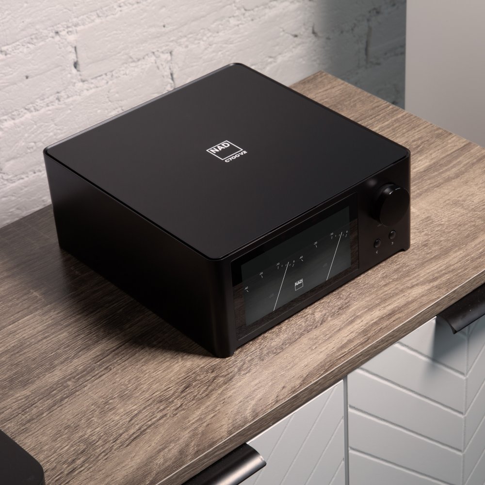 NAD C700 v2 - legenda pokračuje